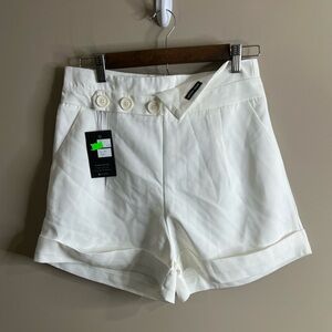 NWT mrdia-whip high rise white shorts boutique shorts medium